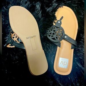 Brand new never worn Dolce Vita Sandles